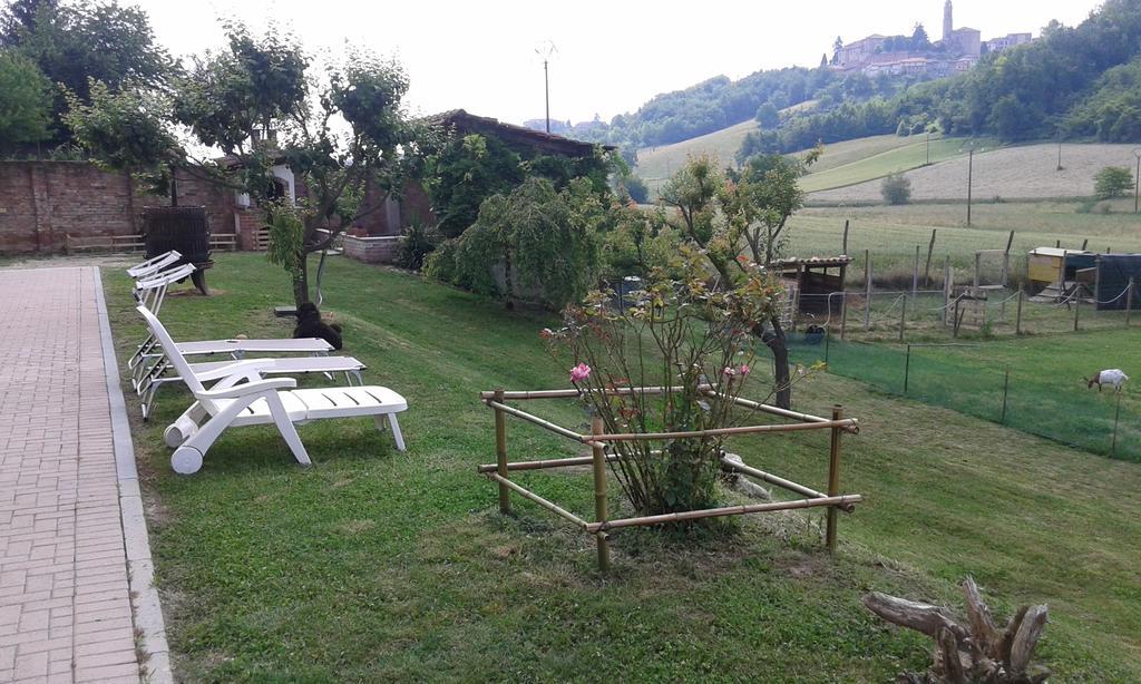 B&B La Coccarda CastellʼAlfero Eksteriør bilde